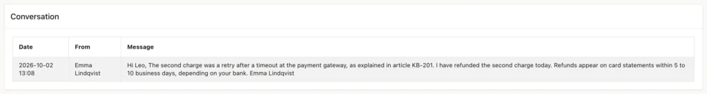 Oracle APEX ticket workspace with the sent reply recorded as the first comment of the conversation